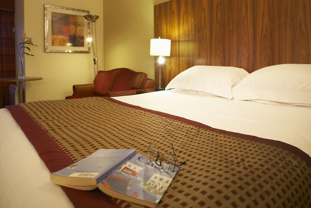 Delta Hotels By Marriott Milton Keynes Zewnętrze zdjęcie