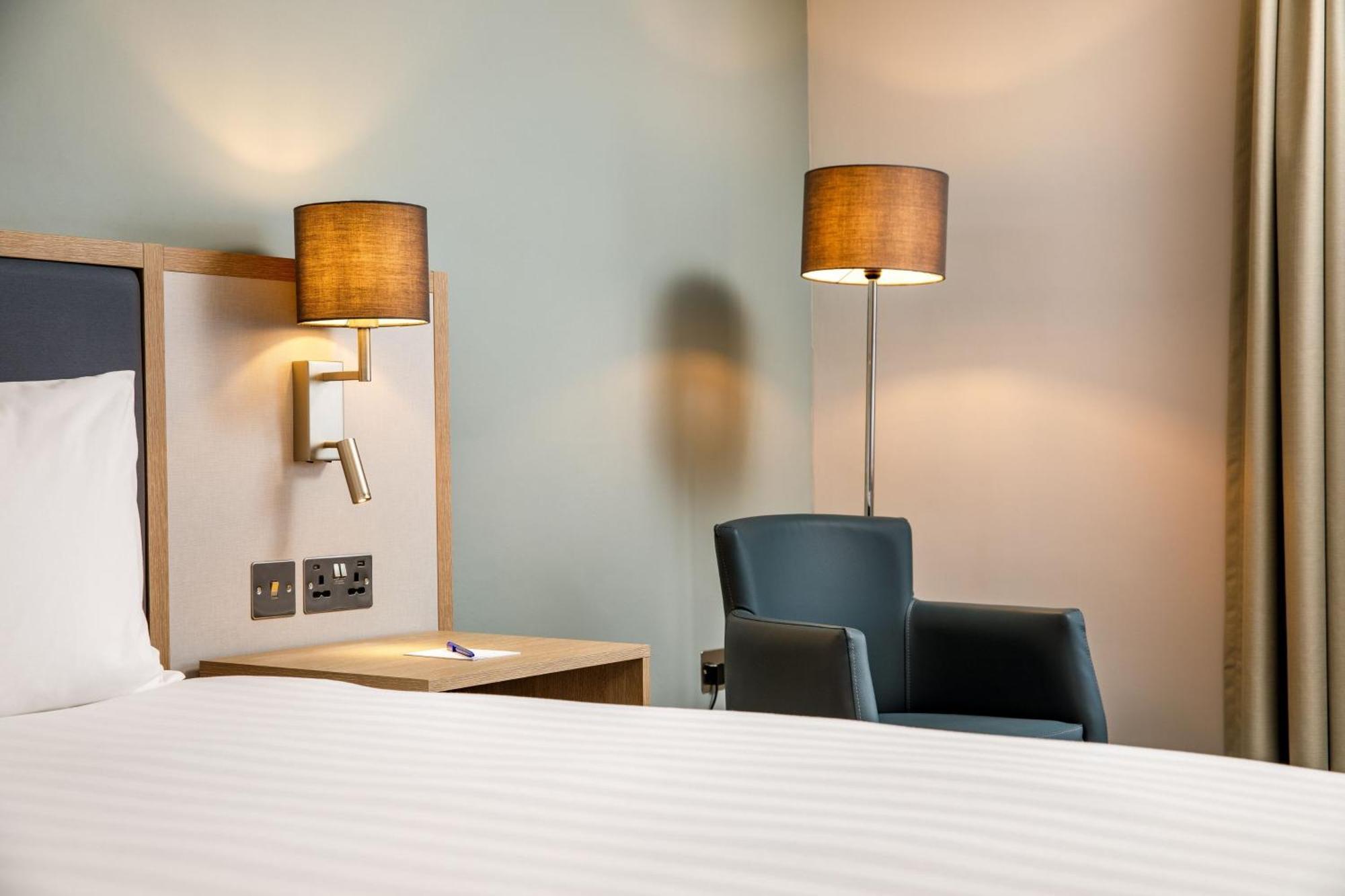 Delta Hotels By Marriott Milton Keynes Zewnętrze zdjęcie