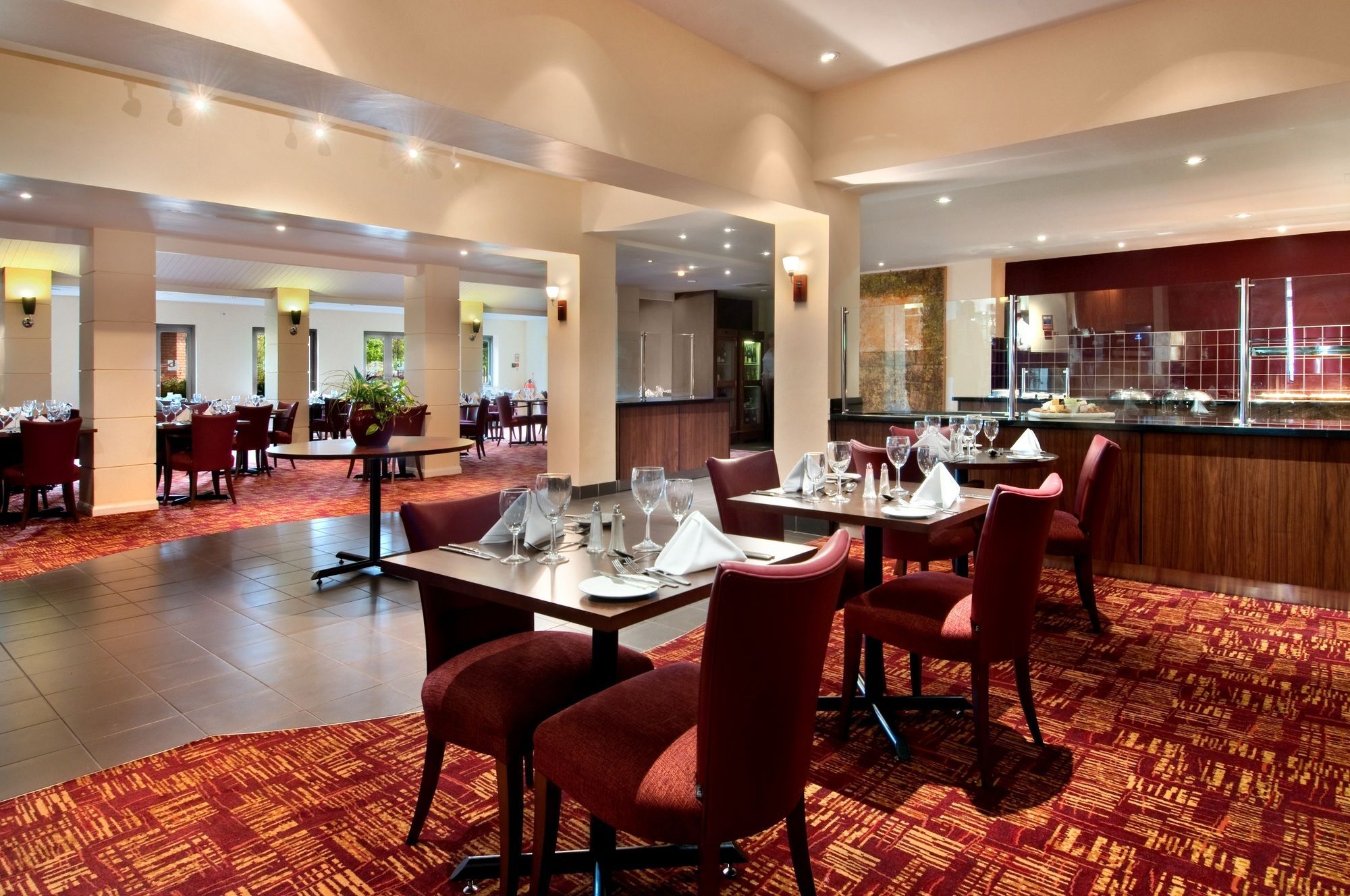 Delta Hotels By Marriott Milton Keynes Zewnętrze zdjęcie