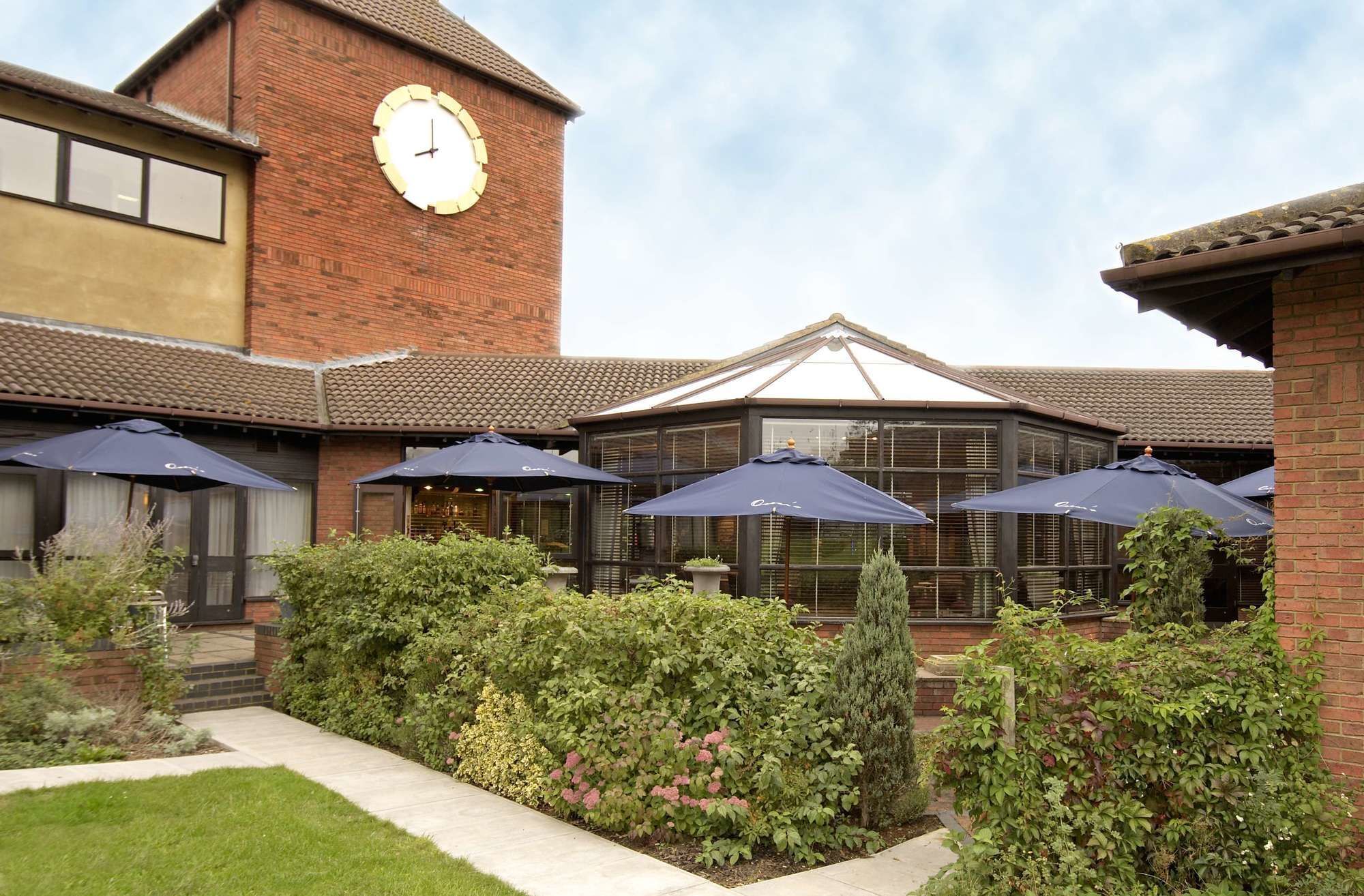 Delta Hotels By Marriott Milton Keynes Zewnętrze zdjęcie